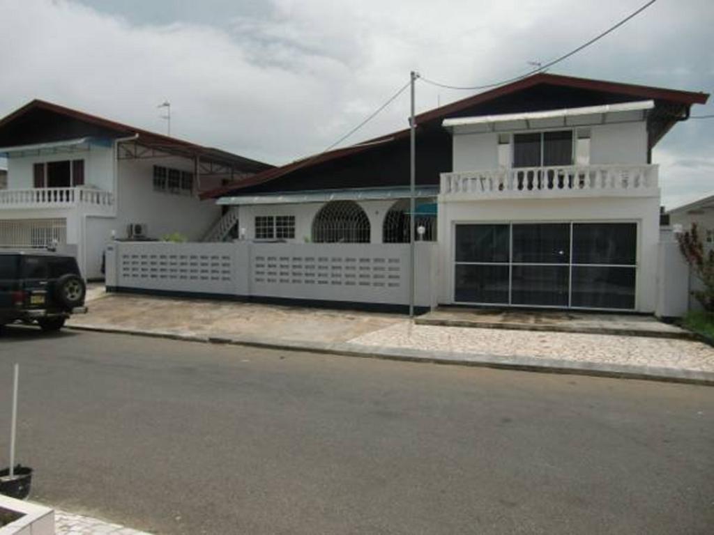 Maya Apartments Paramaribo Luaran gambar